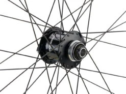 Urban Deore Disc Center Lock DT Swiss 533D 28" Laufrad -BikeMotion Deutschland Verkaufs-Shop 397336