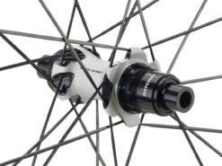 Dt-swiss PR 1600 SPLINE 32 Disc Center Lock 28" Laufradsatz -BikeMotion Deutschland Verkaufs-Shop 475945